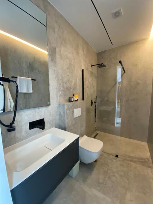 Luxury Penthouse Prishtina Apartment Priștina Exterior foto